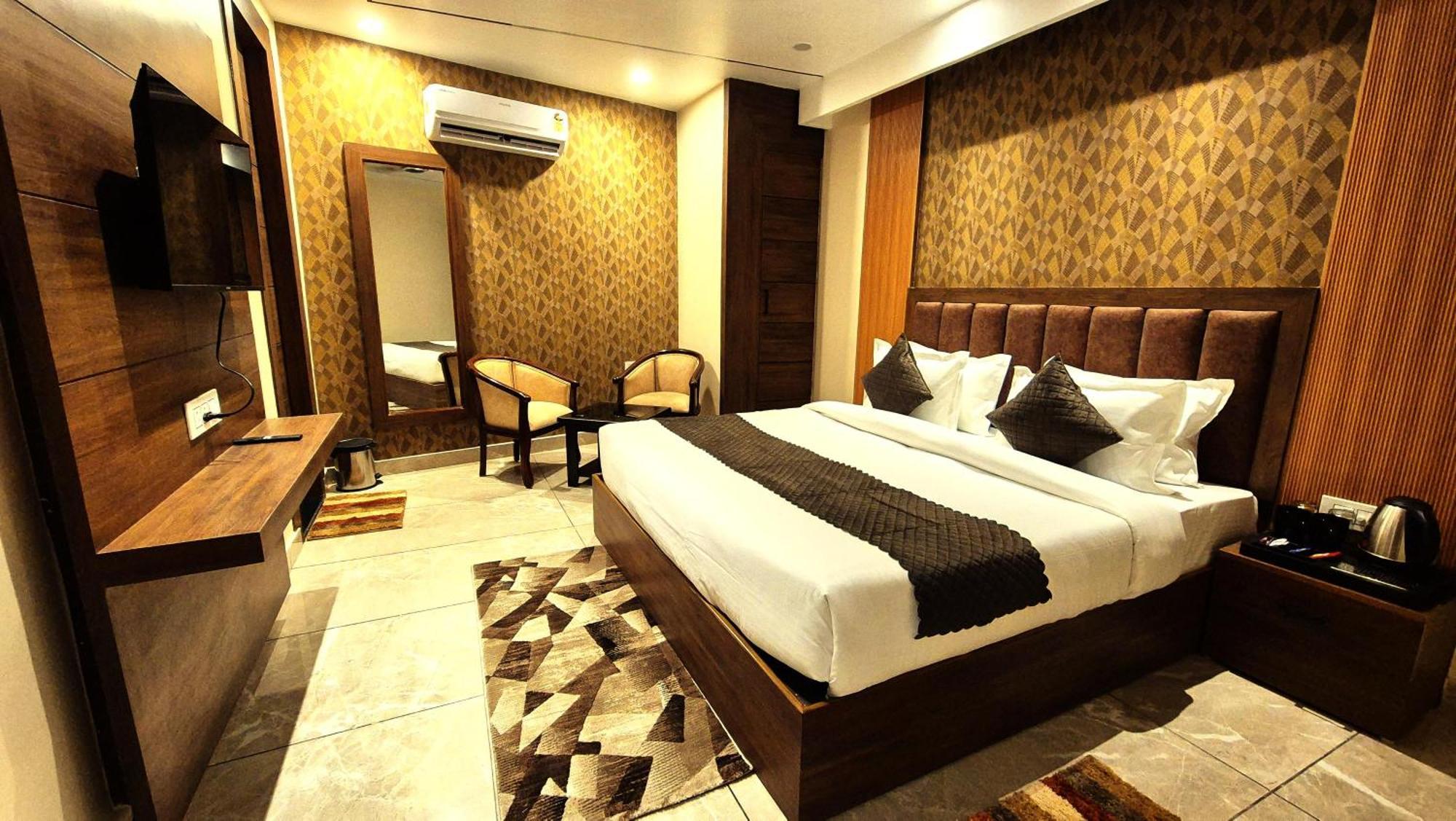 Hotel Hari Dhara, 100 Meters From Har-Ki-Pauri Haridwār Buitenkant foto