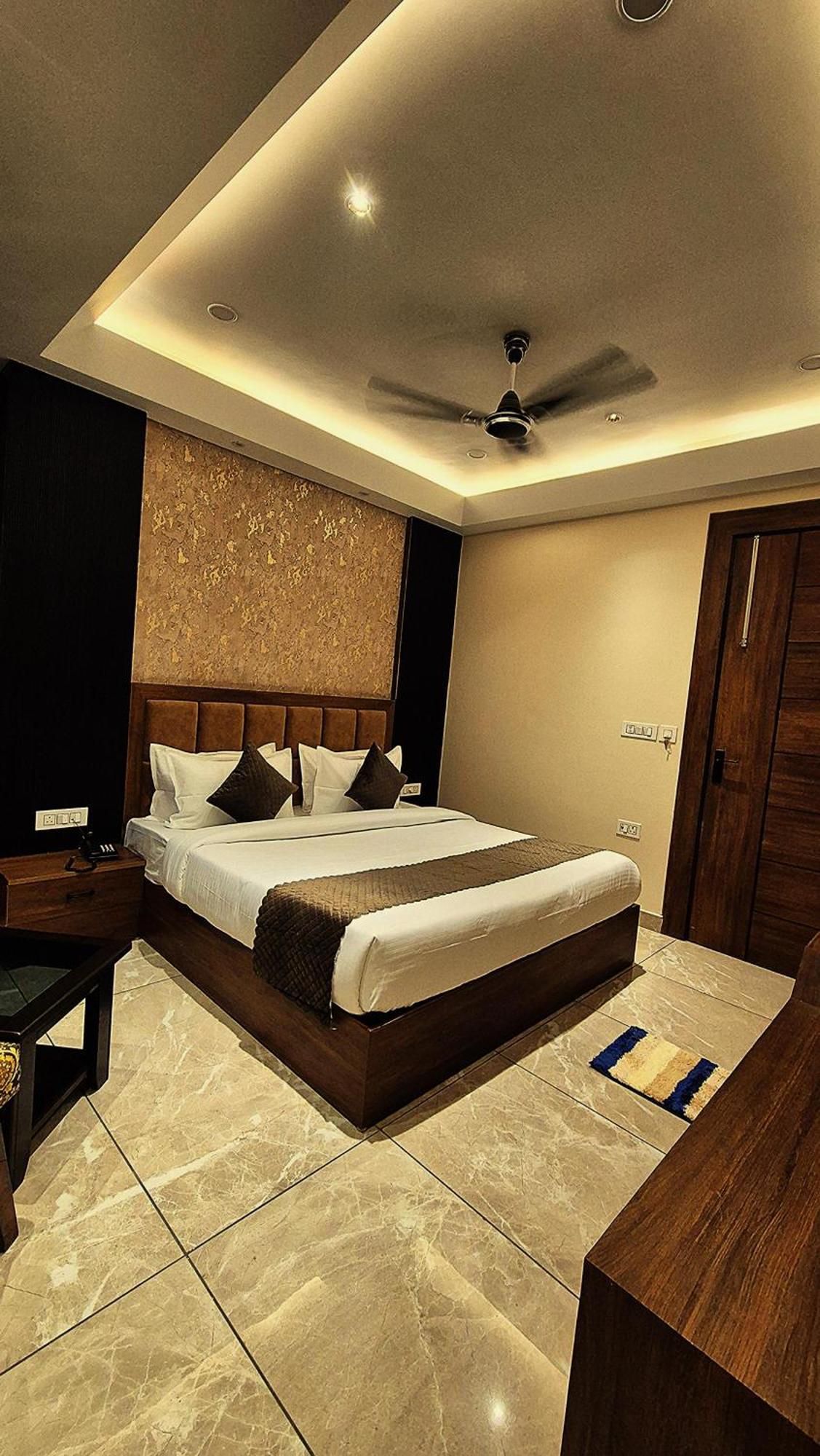 Hotel Hari Dhara, 100 Meters From Har-Ki-Pauri Haridwār Buitenkant foto