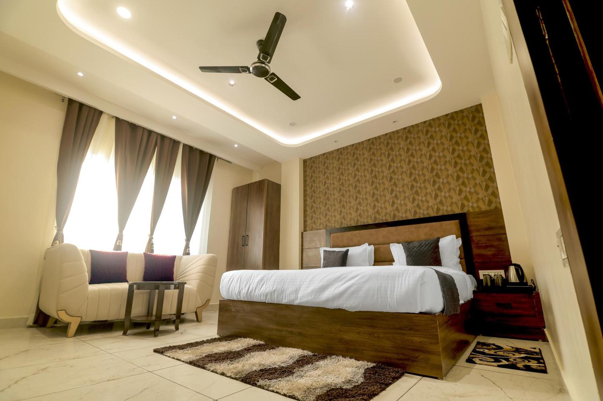 Hotel Hari Dhara, 100 Meters From Har-Ki-Pauri Haridwār Buitenkant foto